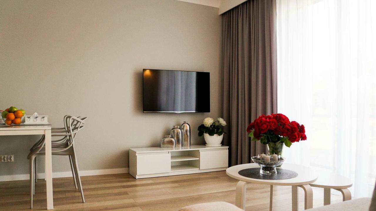 Apartament Olimp ゴジュフ・ヴィエルコポルスキ エクステリア 写真